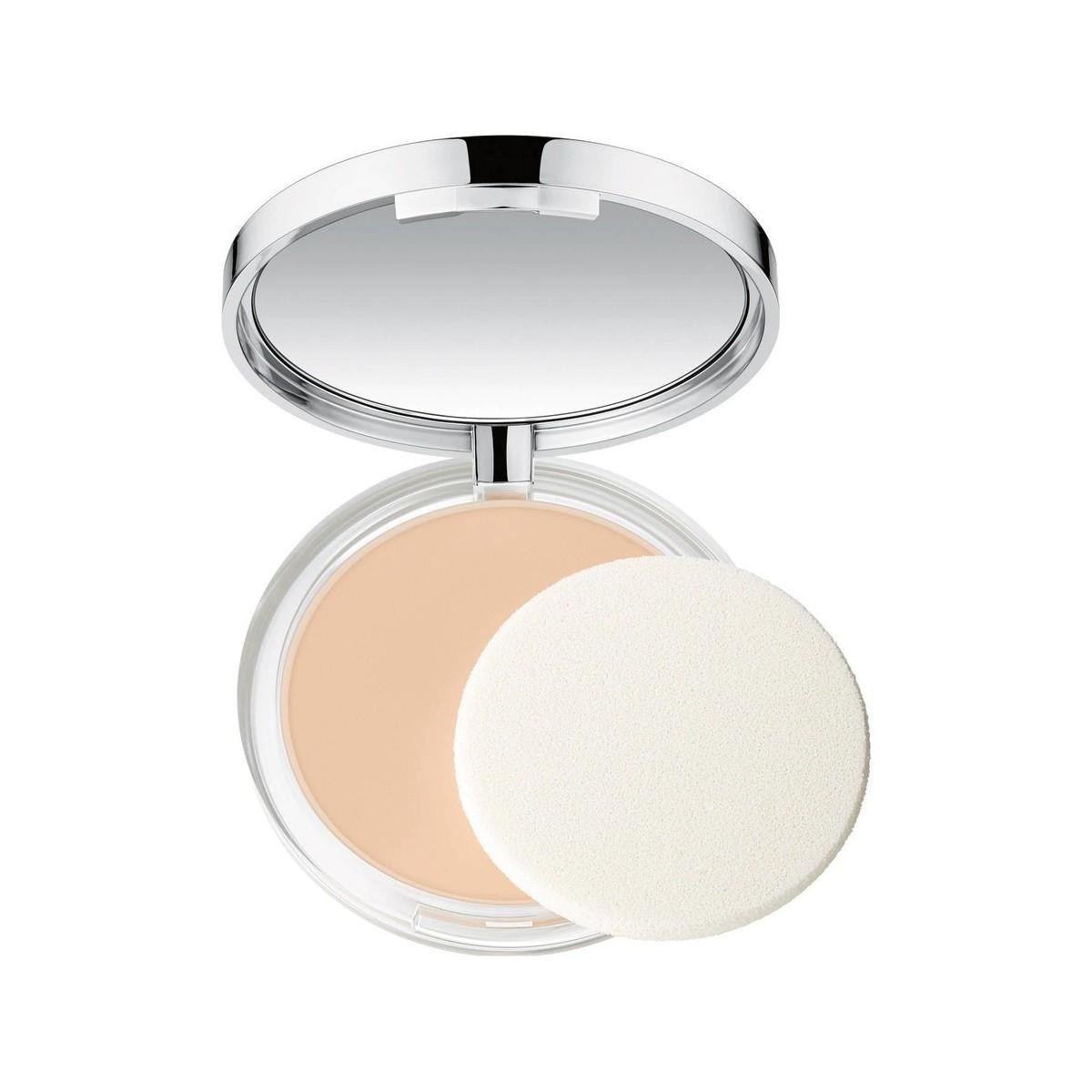 Cl foundation almost powder 01